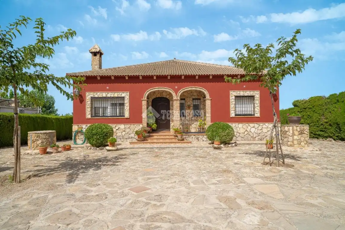 Vista exterior de Finca rústica en venta en Torreperogil con Aire acondicionado y Calefacción