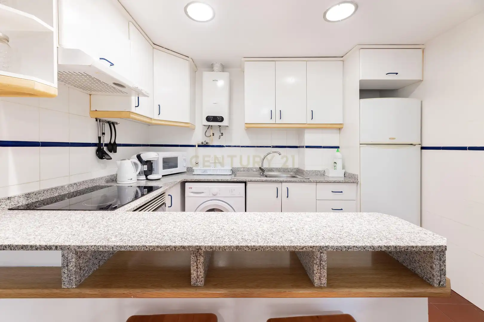 Cuina de Apartament en venda en Valencia amb Aire condicionat, Forn i Rentadora