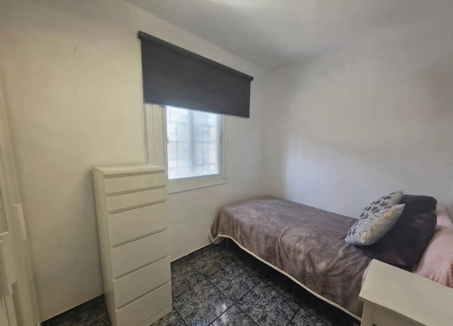 Habitación de Casa adosada en venta en El Vendrell con Calefacción y Trastero