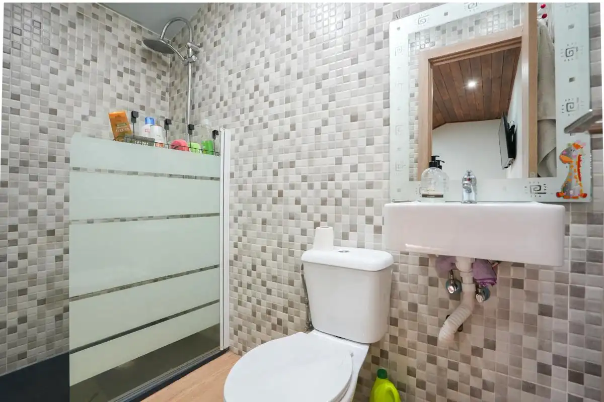 Baño de Casa adosada en venta en Meco con Aire acondicionado, Calefacción y Jardín privado