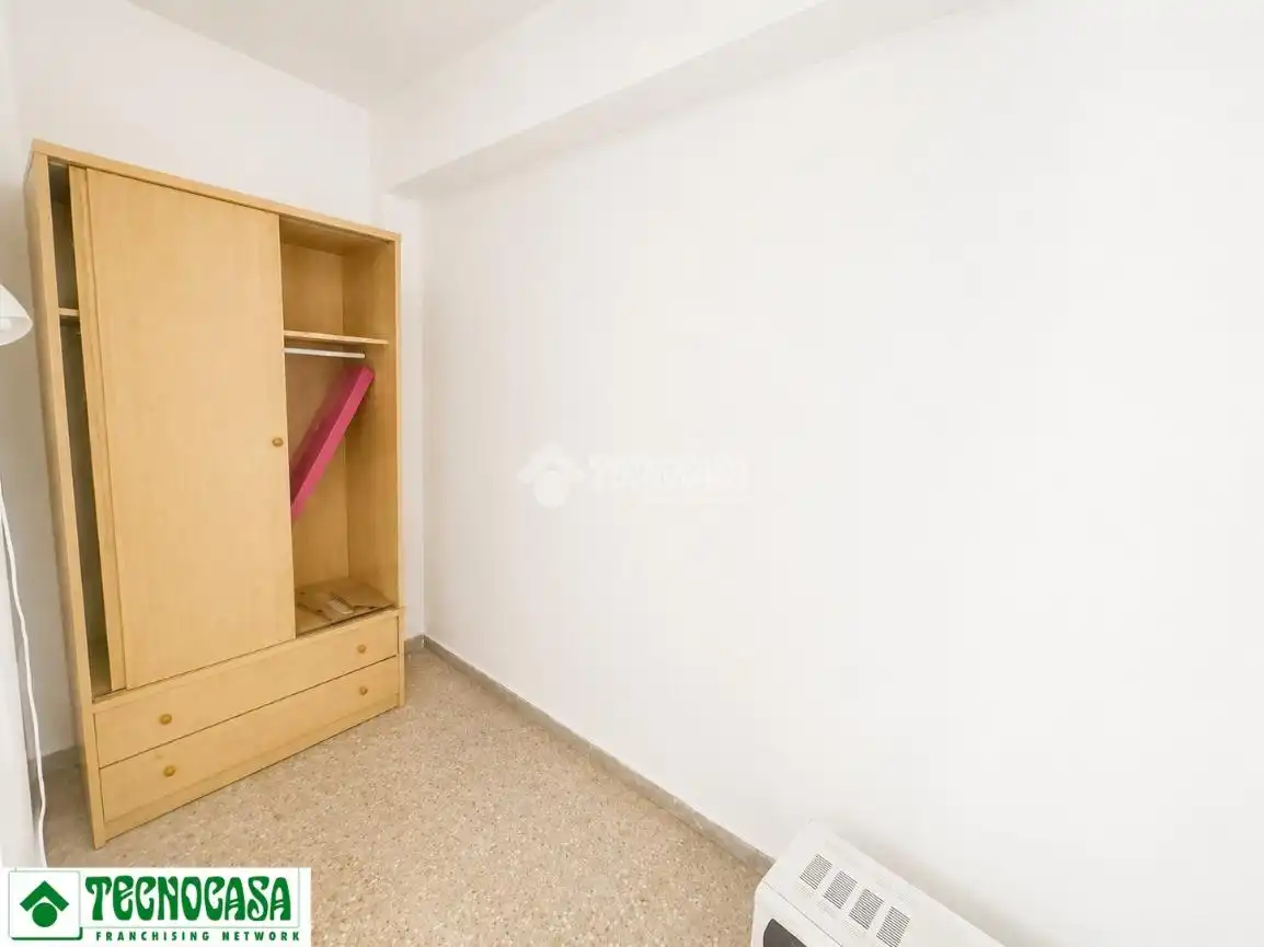 Bedroom of Flat for sale in Manises  with Air Conditioner, Heating and Balcony
