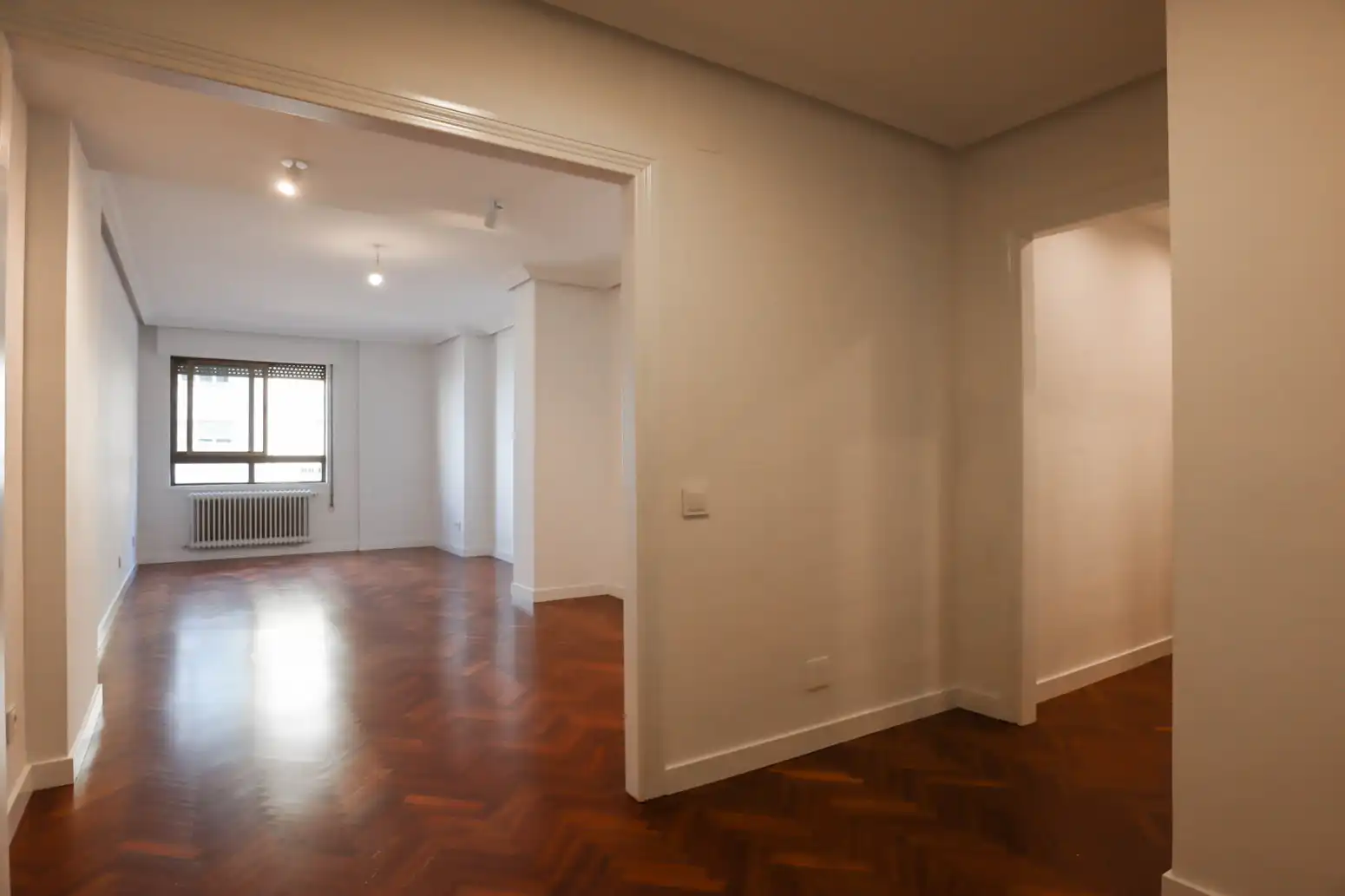 Wohnung zur Miete in Oviedo  mit Heizung und Parkett