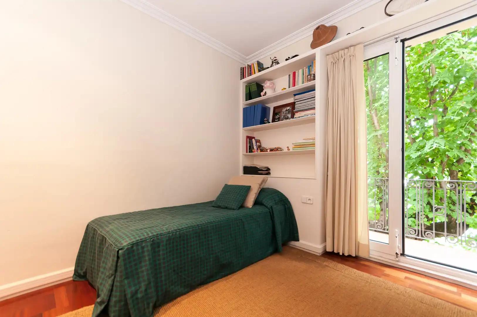 Bedroom of Houses for rent in Sant Just Desvern  with Air Conditioner, Heating and Terrace