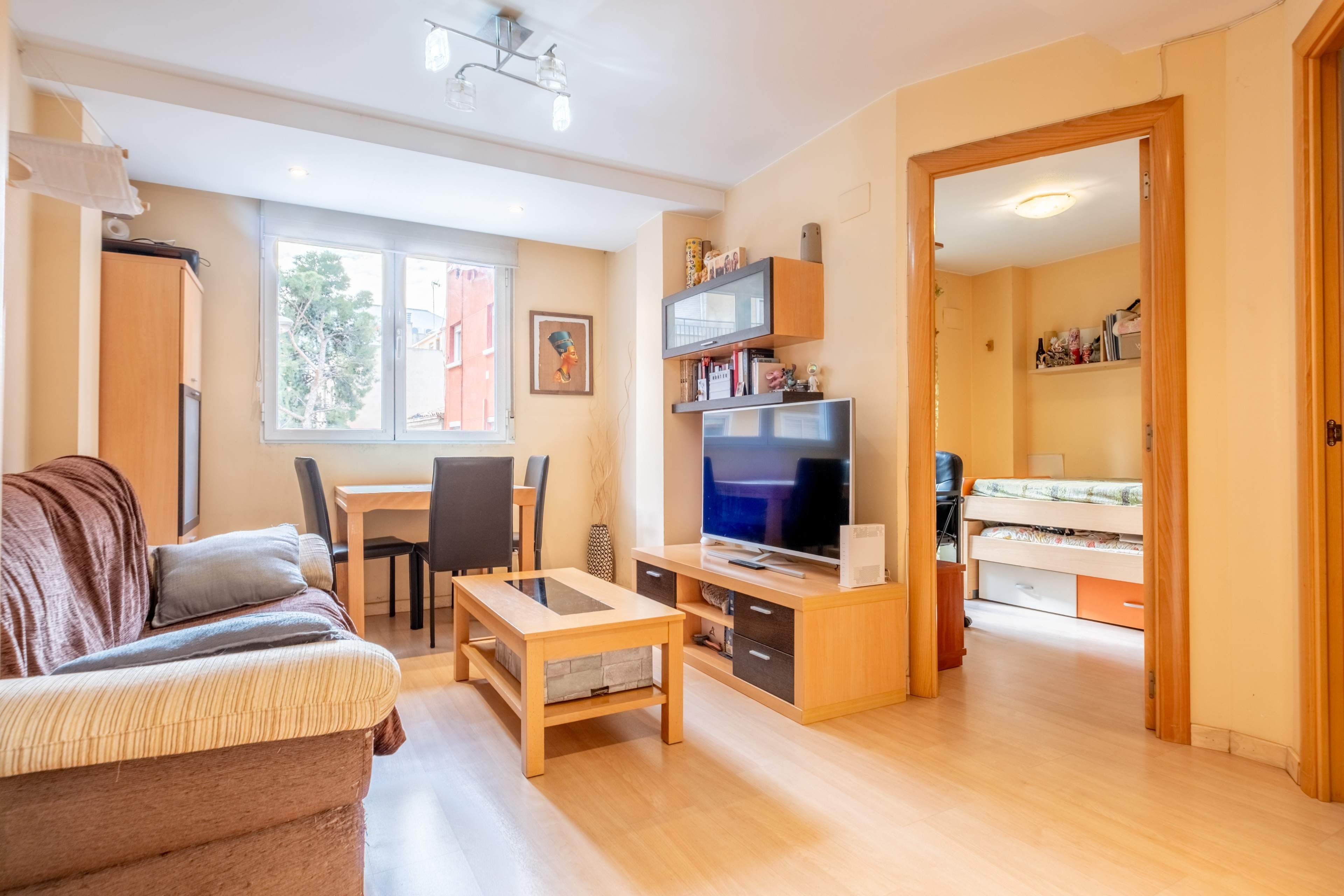 Living room of Flat for sale in  Zaragoza Capital  with Air Conditioner