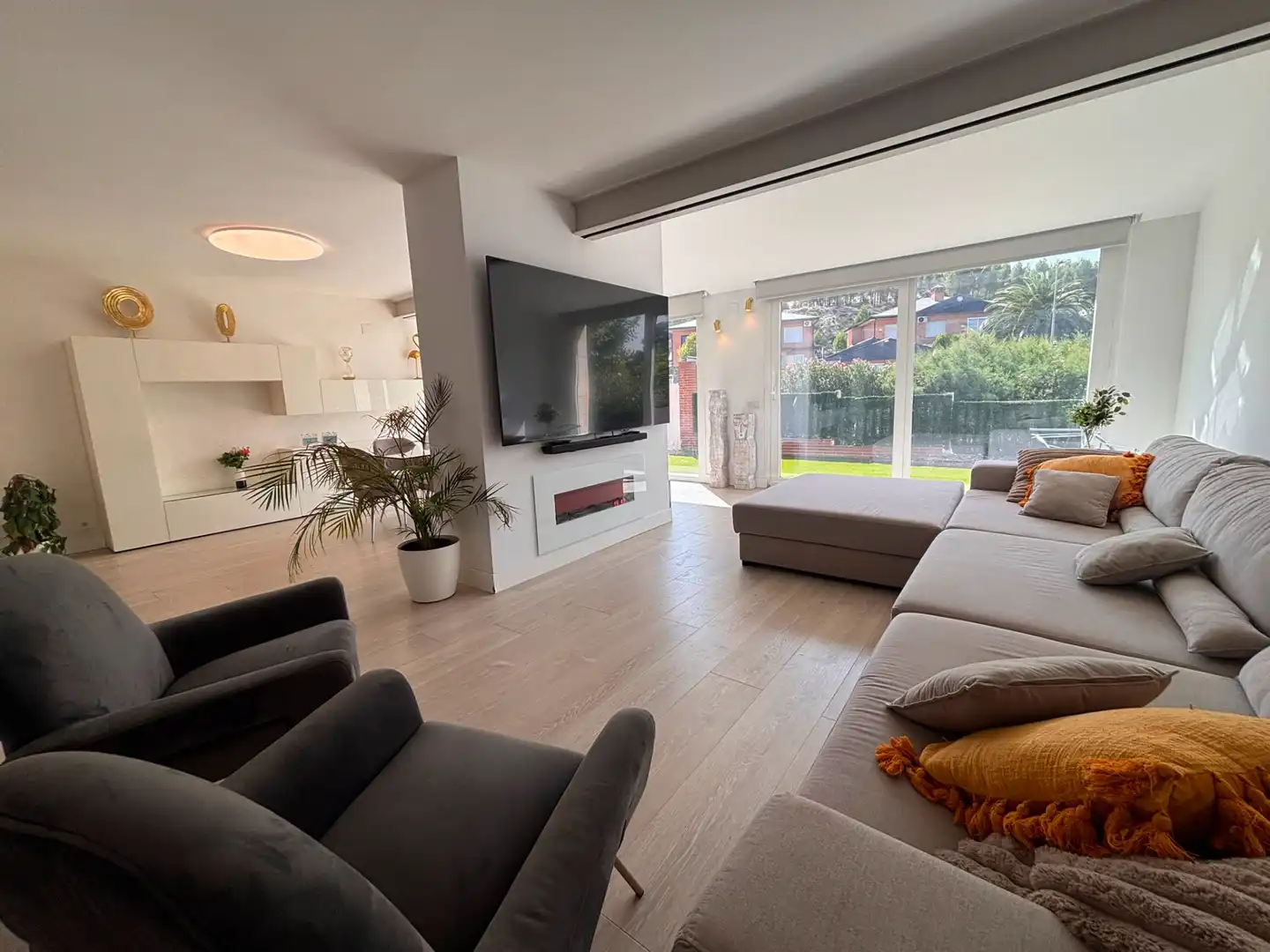 Sala de estar de Casa o chalet en venta en Rivas-Vaciamadrid con Aire acondicionado, Calefacción y Jardín privado