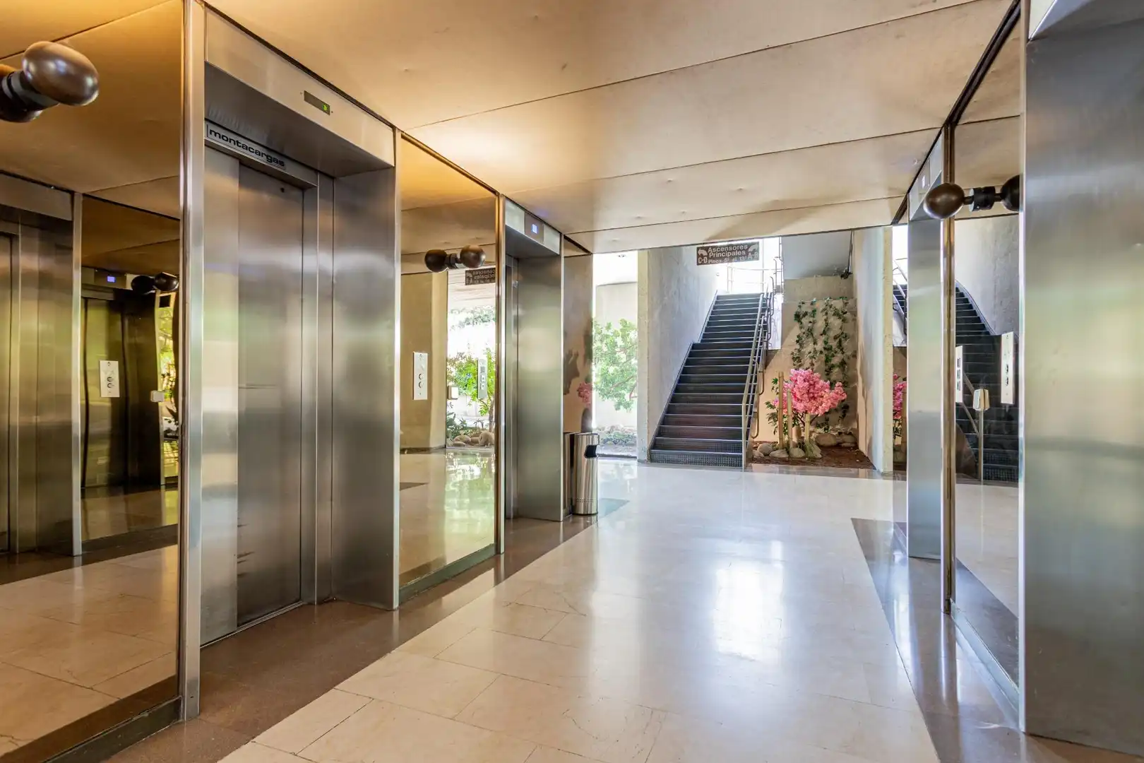 Flat for sale in Madrid  with Heating, Parquet flooring and Community pool