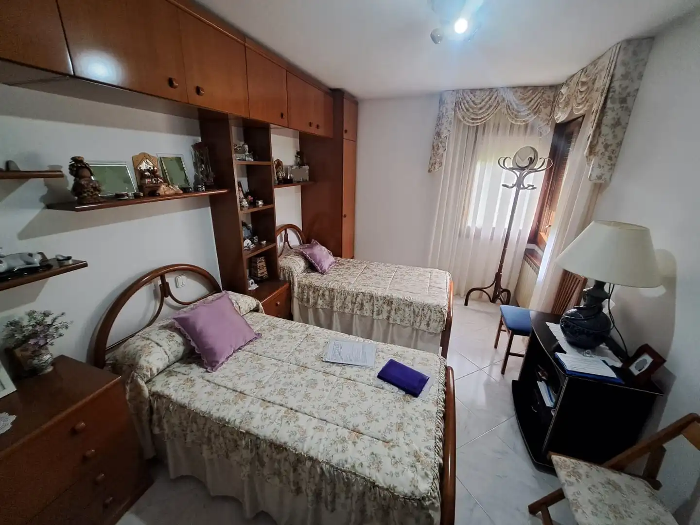 Habitación de Casa o chalet en venta en Breda con Aire acondicionado, Calefacción y Jardín privado