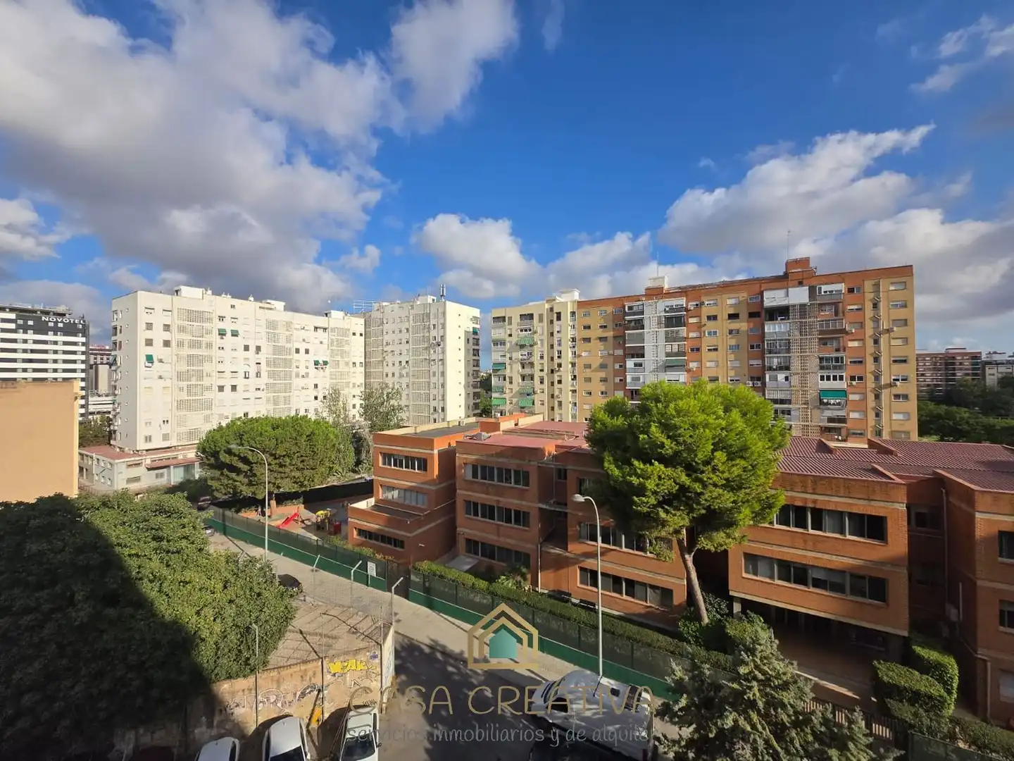 Vista exterior de Piso de alquiler en Valencia con Terraza, Amueblado y Balcón