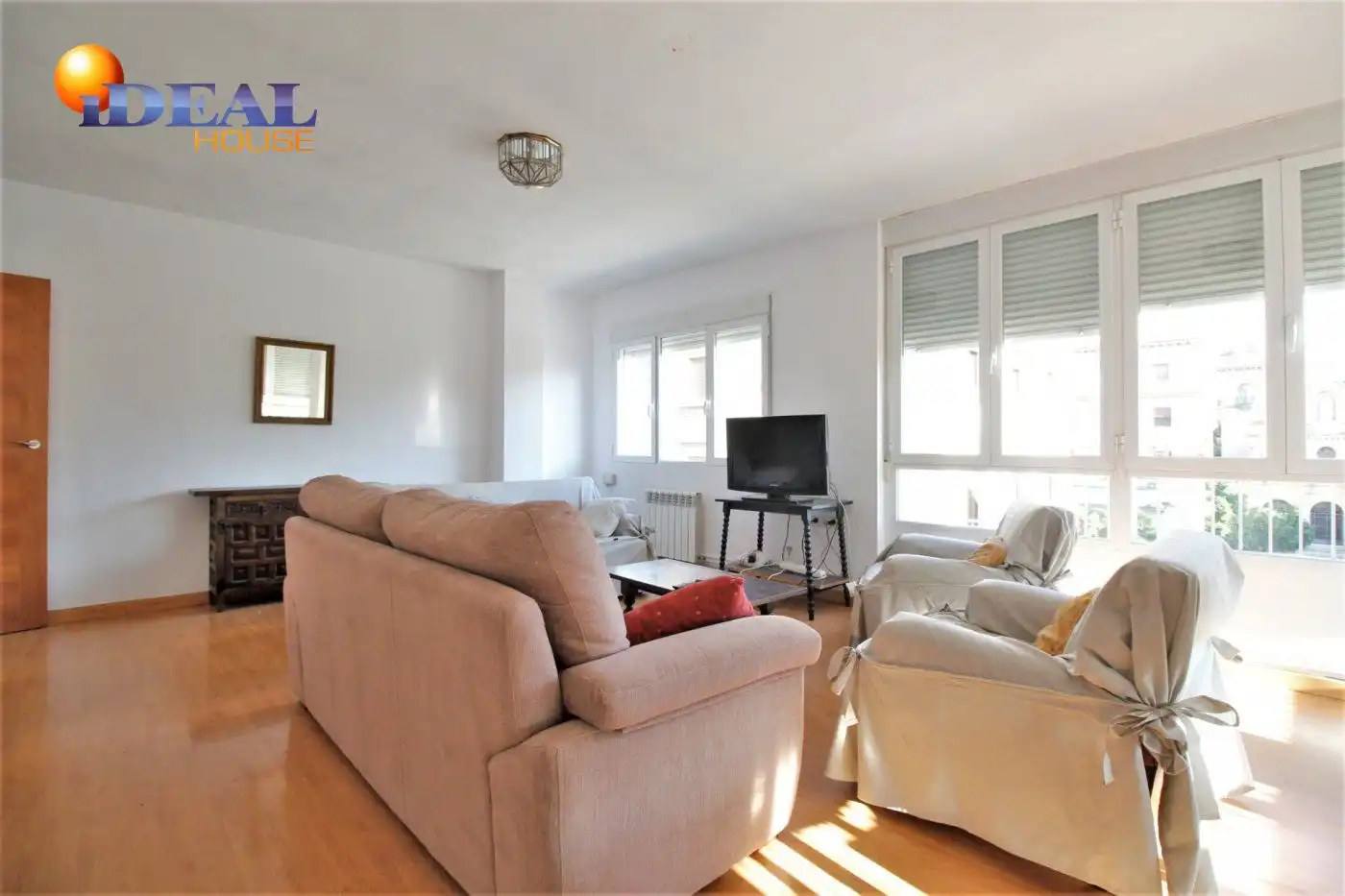 Living room of Flat for rent in Granada  with Heating and Storage room