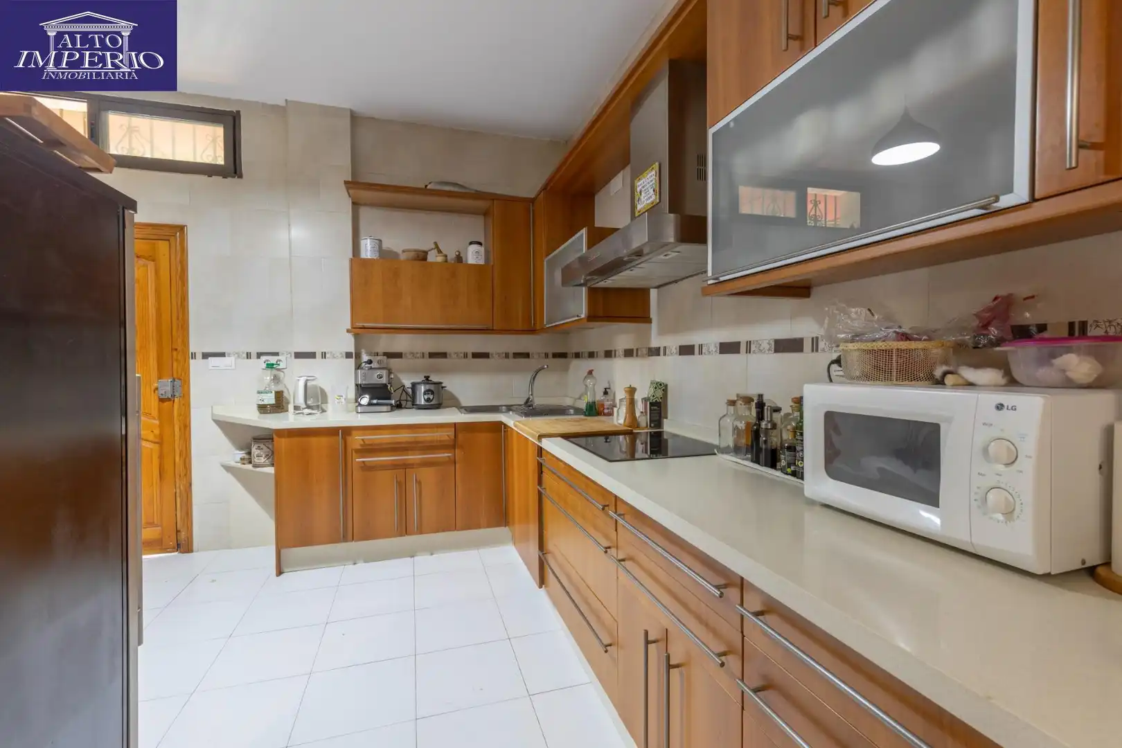 Chalet con terraza en venta en Altos de la Zubia, imagen 27