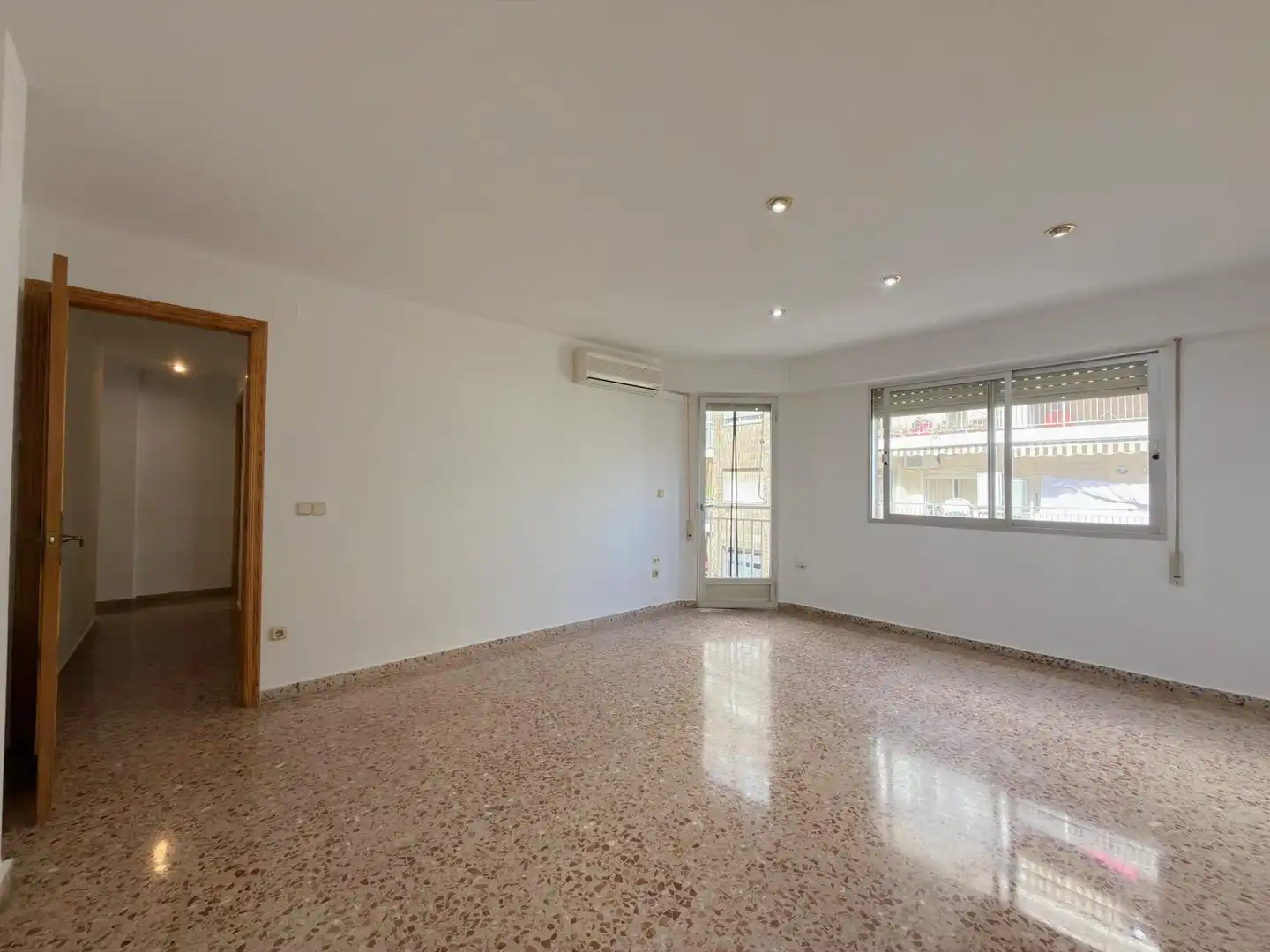 Flat with lift for sale in POETA LLORENTE, imagen 26