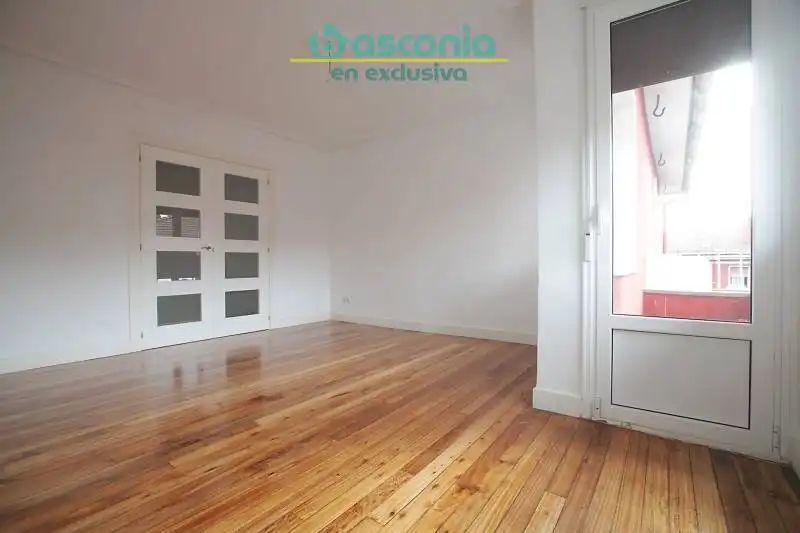 Dormitori de Pis en venda en Centro - Ariz - Uribarri