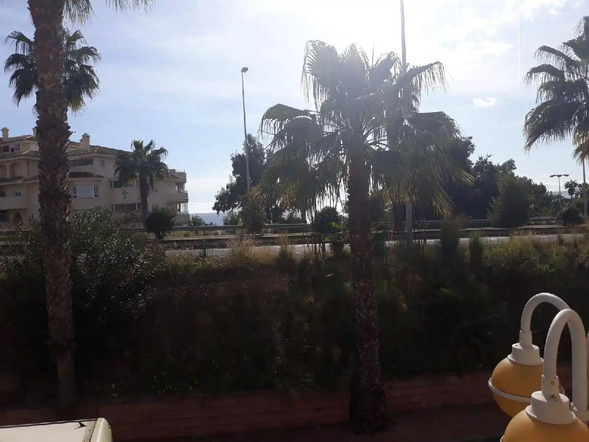 Local comercial en venda a Torrequebrada, imagen 2