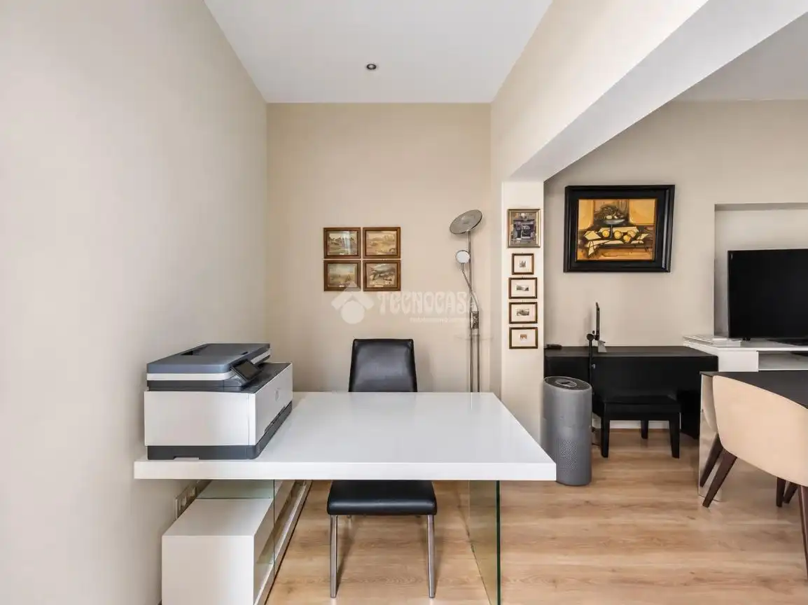 Flat for sale in Madrid  with Air Conditioner, Heating and Home automation