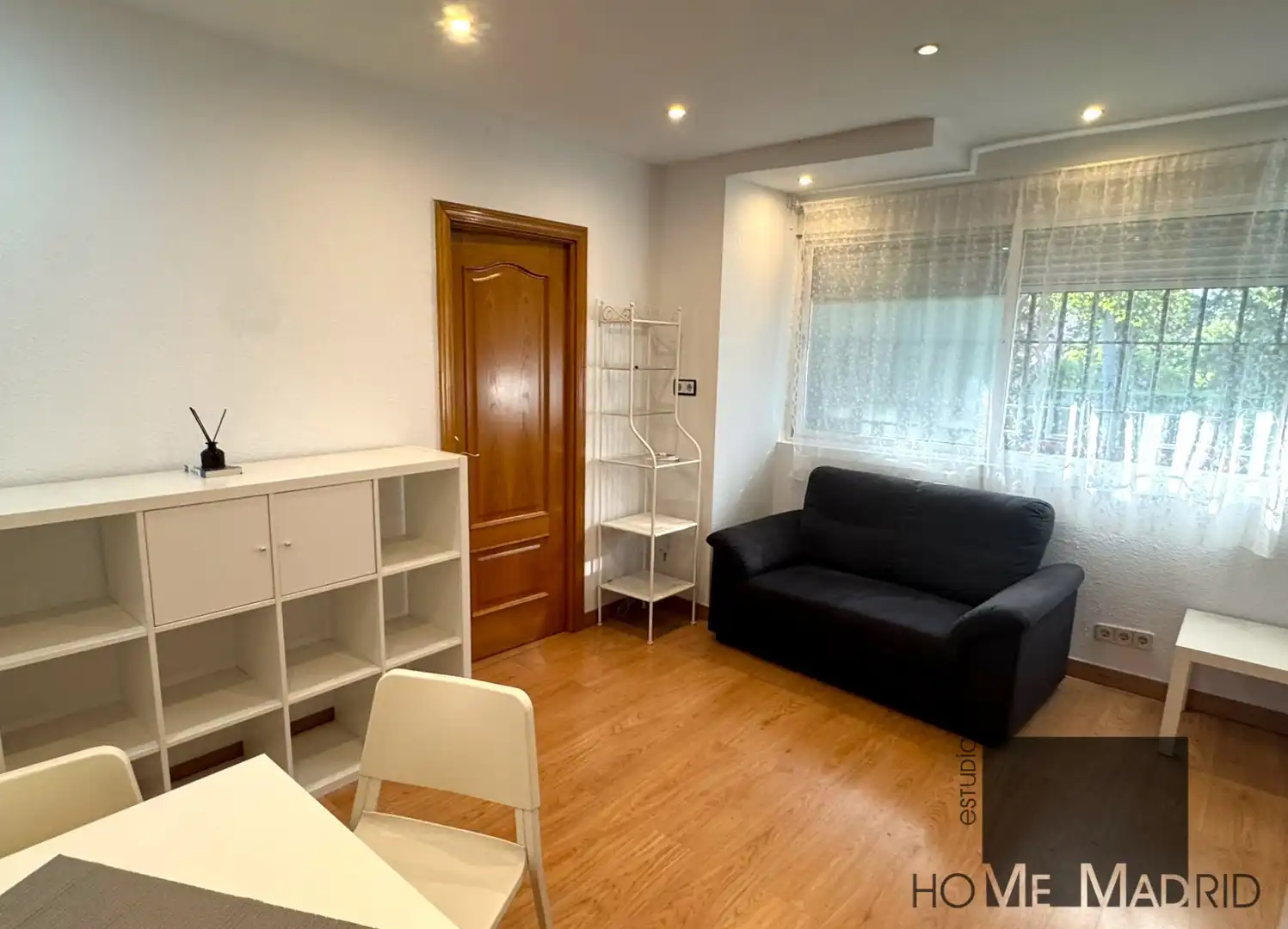 Sala d'estar de Pis en venda en Madrid amb Piscina comunitària