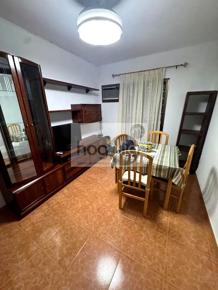 Wohnzimmer von Wohnung zur Miete in Sevilla mit Klimaanlage und Möbliert