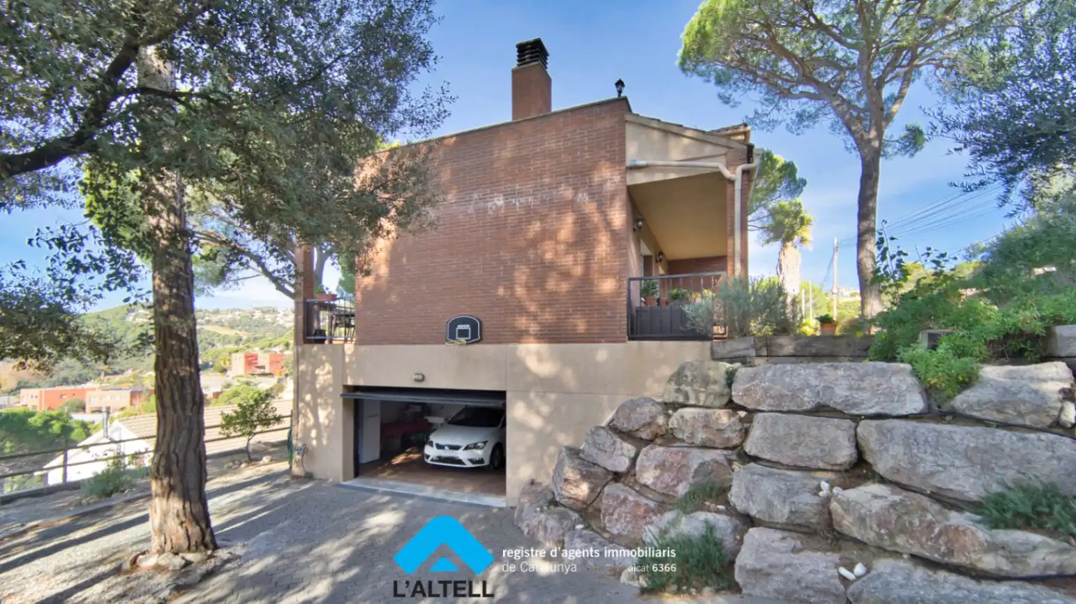 Exterior view of Houses for sale in L'Ametlla del Vallès  with Heating, Terrace and Storage room