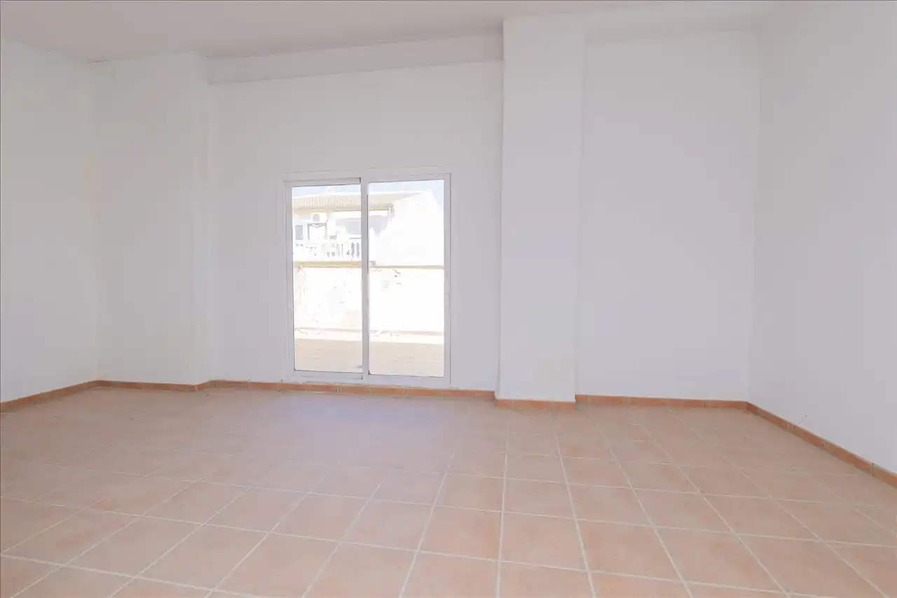 Piso en venta en Teba