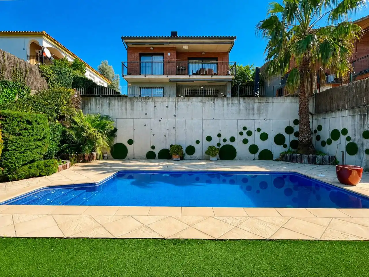 Piscina de Casa o xalet en venda en Caldes de Montbui amb Aire condicionat, Calefacció i Jardí privat