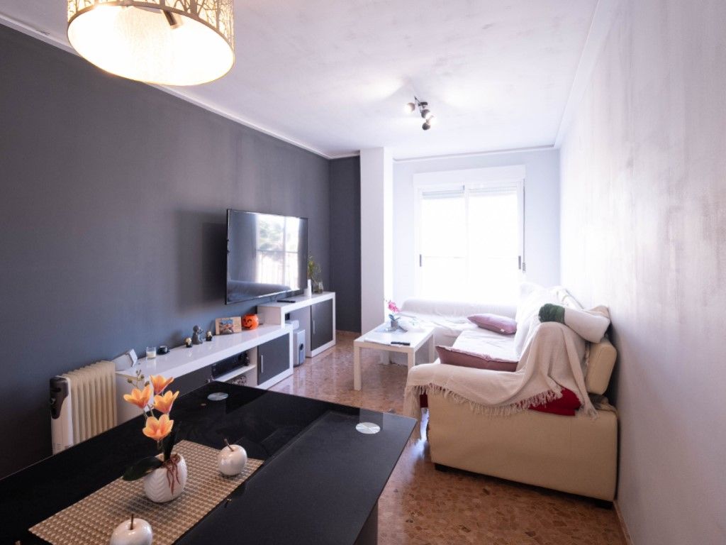 Sala d'estar de Pis en venda en Carlet amb Moblat