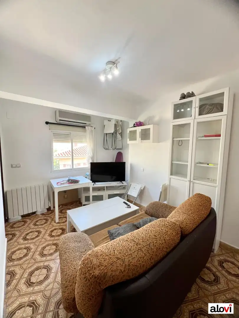 Flat to rent in Calle real de cartuja