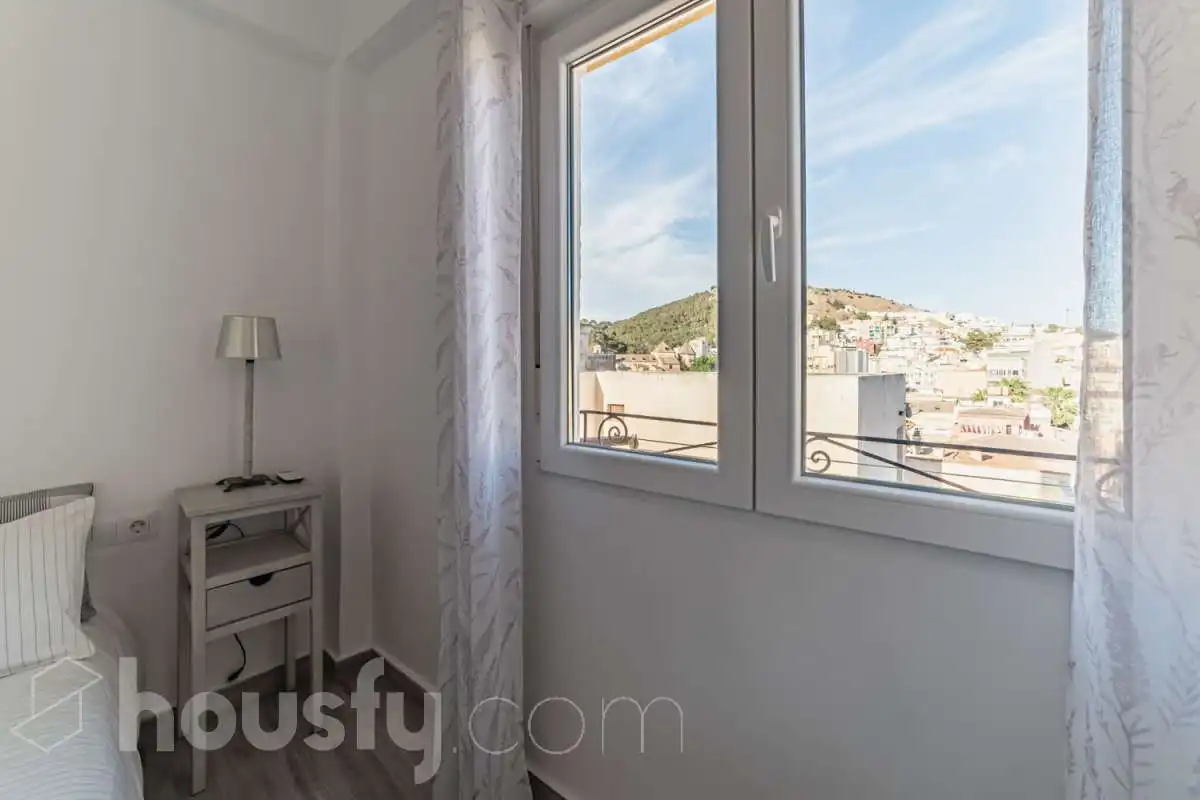 Bedroom of Flat for rent in Málaga  with Air Conditioner, Parquet flooring and Furnished