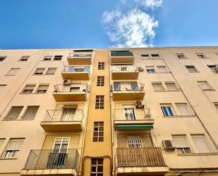 Exterior view of Flat for sale in  Valencia Capital  with Air Conditioner, Furnished and Balcony