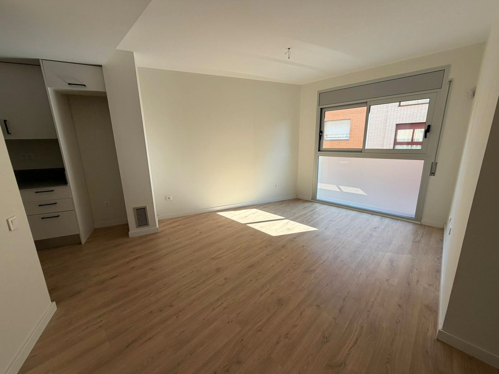 Habitación de Piso de alquiler en Terrassa con Aire acondicionado, Calefacción y Trastero