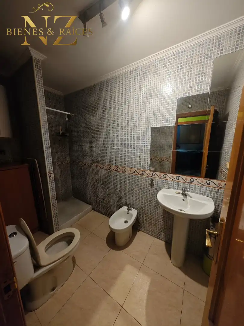 Baño de Piso en venta en Yuncos con Aire acondicionado, Calefacción y Amueblado