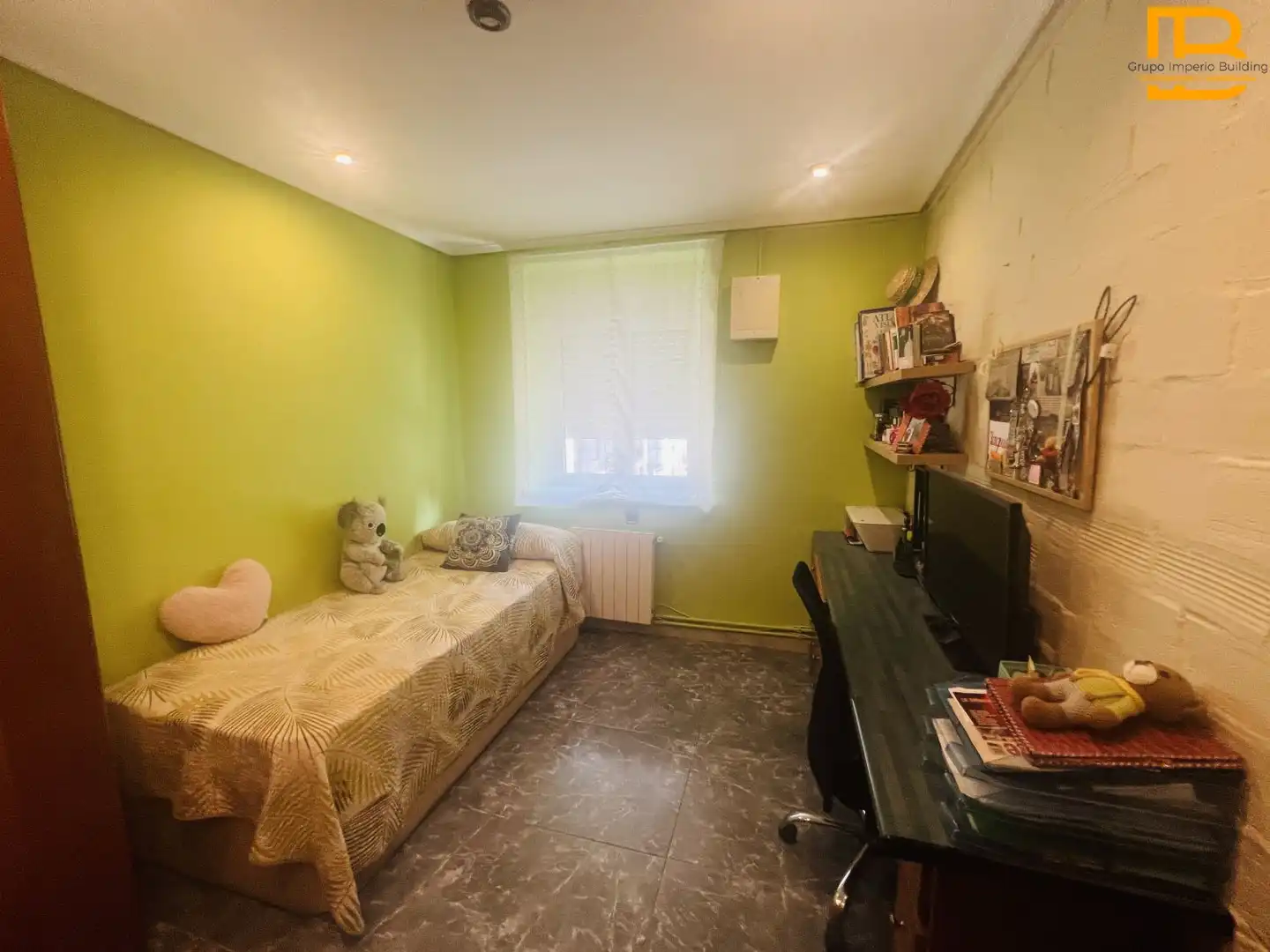 Habitación de Piso en venta en Colindres con Calefacción, Terraza y Amueblado