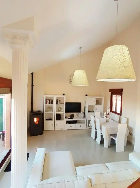 Living room of Duplexes for sale in Requena  with Heating and Furnished
