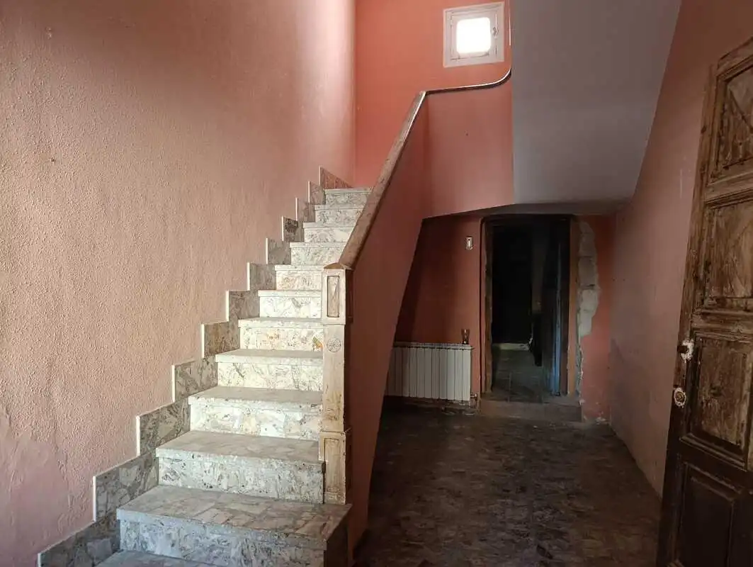 Casa con terraza en venta en Calle CONSTITUCION ESPAÑOLA, imagen 2
