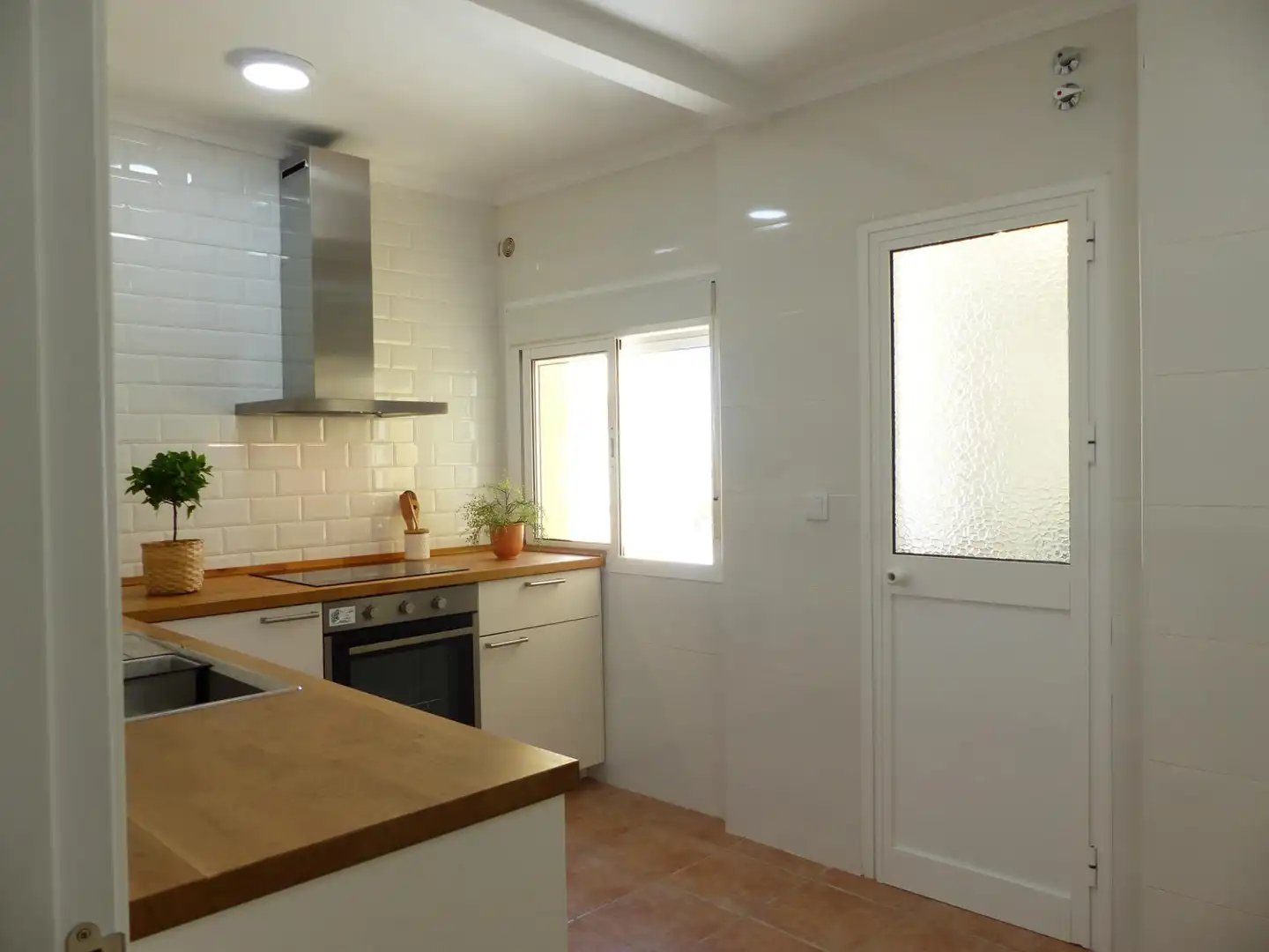Kitchen of Flat for sale in Chipiona  with Air Conditioner, Terrace and Furnished