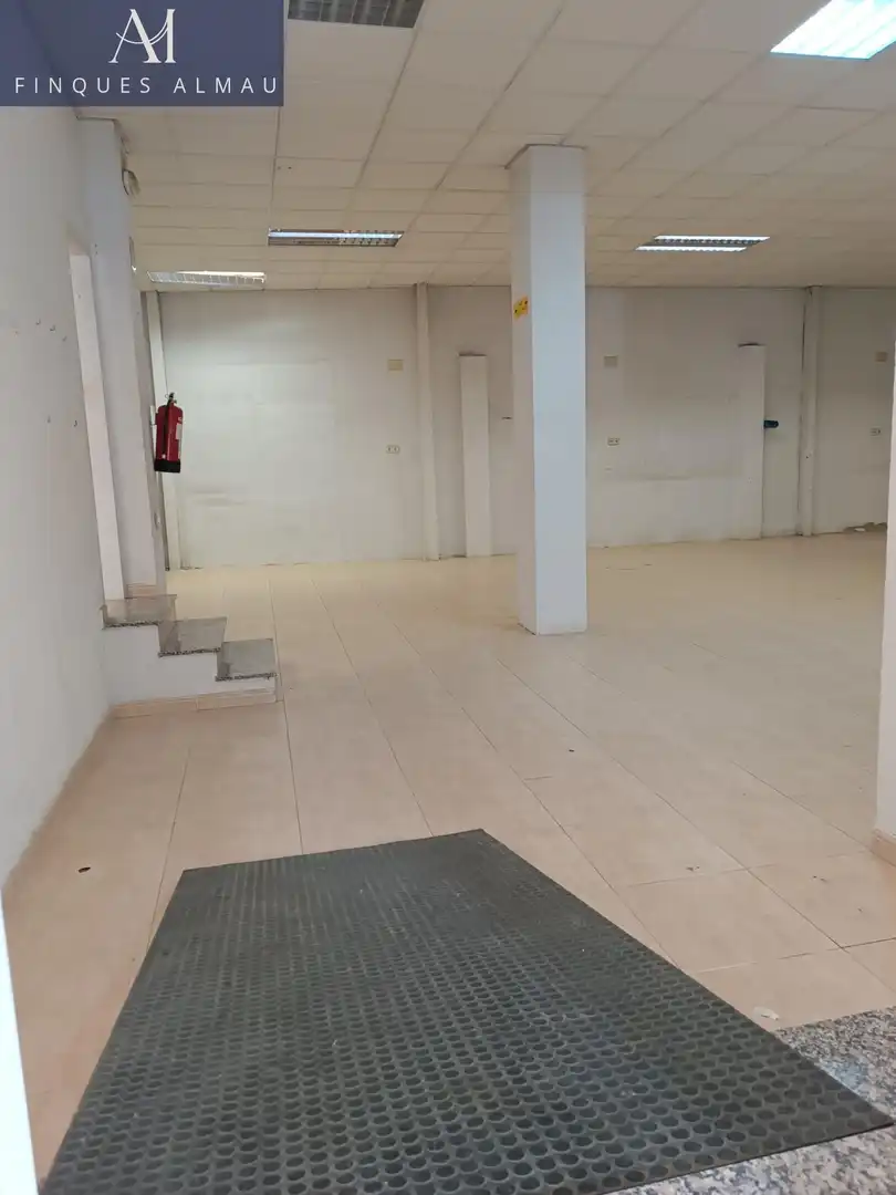 Local en venta en Granollers con Aire acondicionado