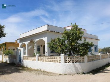 Casa con jardín en alquiler en Oliva Playa