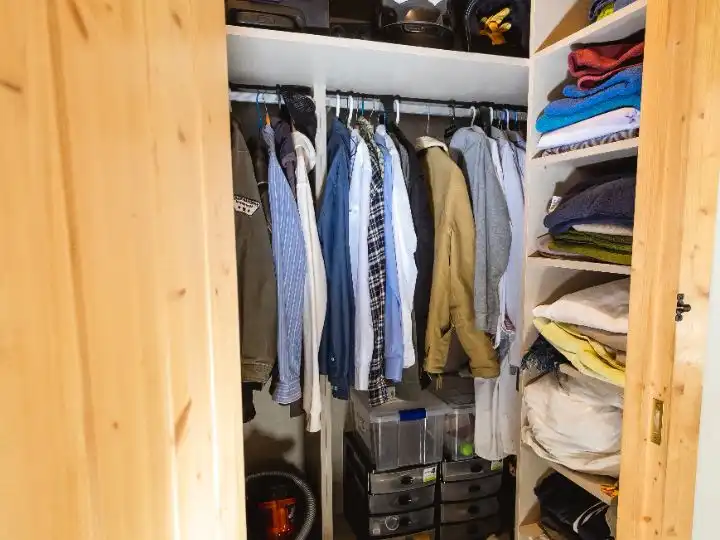 Dormitori de Apartament de lloguer en Madrid amb Aire condicionat, Calefacció i Moblat