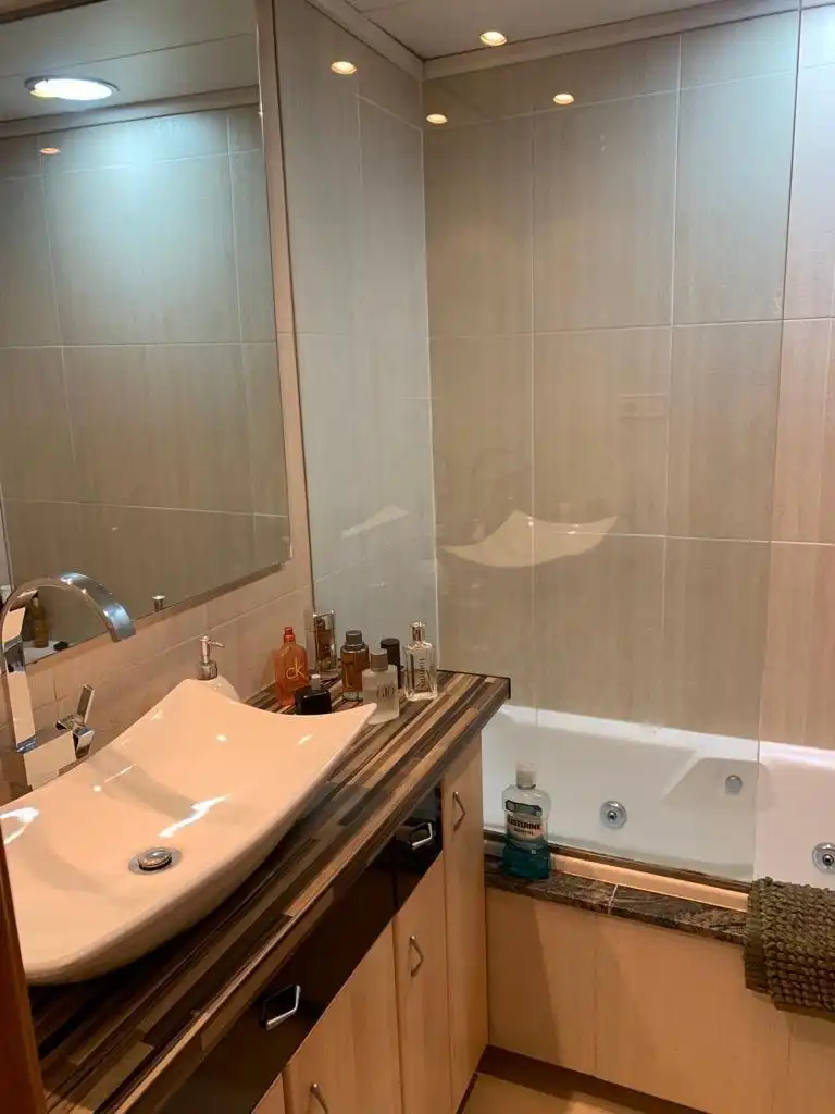 Baño de Piso de alquiler en Barcelona con Aire acondicionado, Calefacción y Parquet