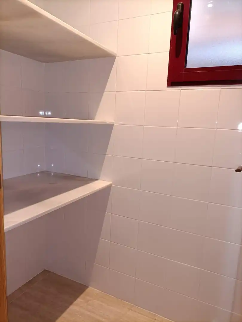 Baño de Apartamento de alquiler en Murcia con Aire acondicionado, Calefacción y Balcón