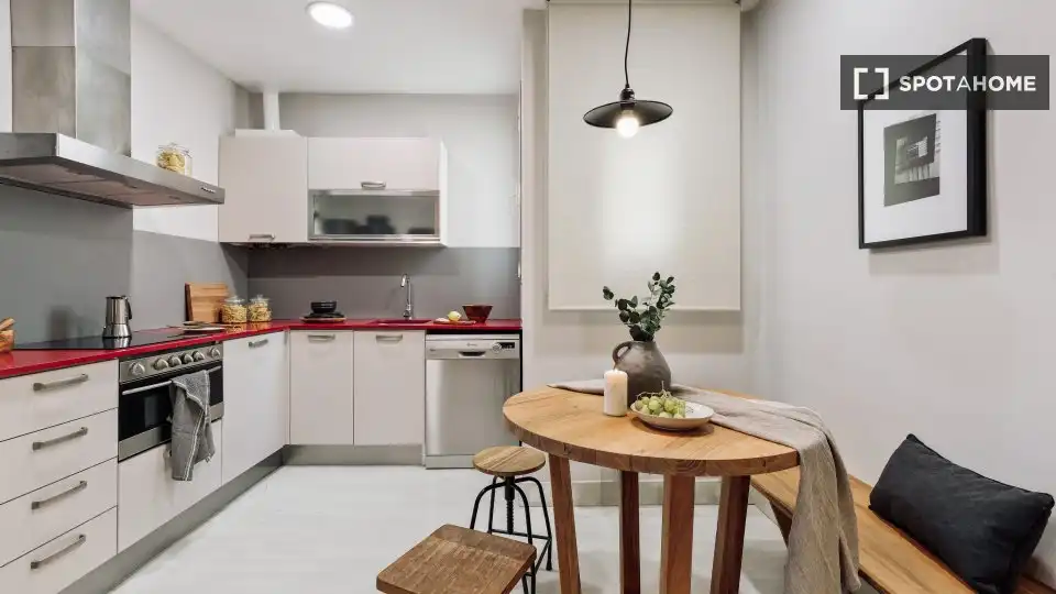 Cocina de Piso de alquiler en Barcelona con Aire acondicionado, Calefacción y Amueblado