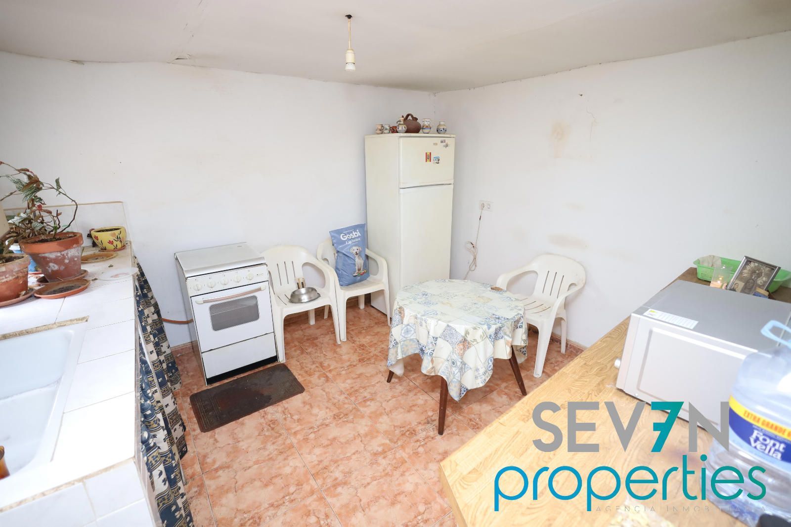 Cuina de Casa o xalet en venda en Las Ventas de Retamosa amb Jardí privat