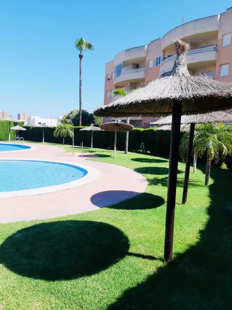 Piscina de Casa o chalet de alquiler en Orihuela con Aire acondicionado, Calefacción y Terraza