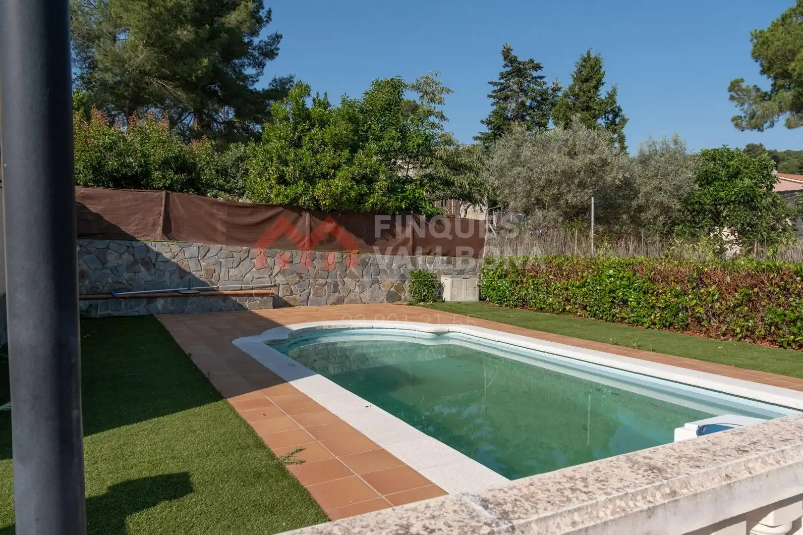 Piscina de Casa o xalet en venda en La Torre de Claramunt amb Aire condicionat, Calefacció i Jardí privat