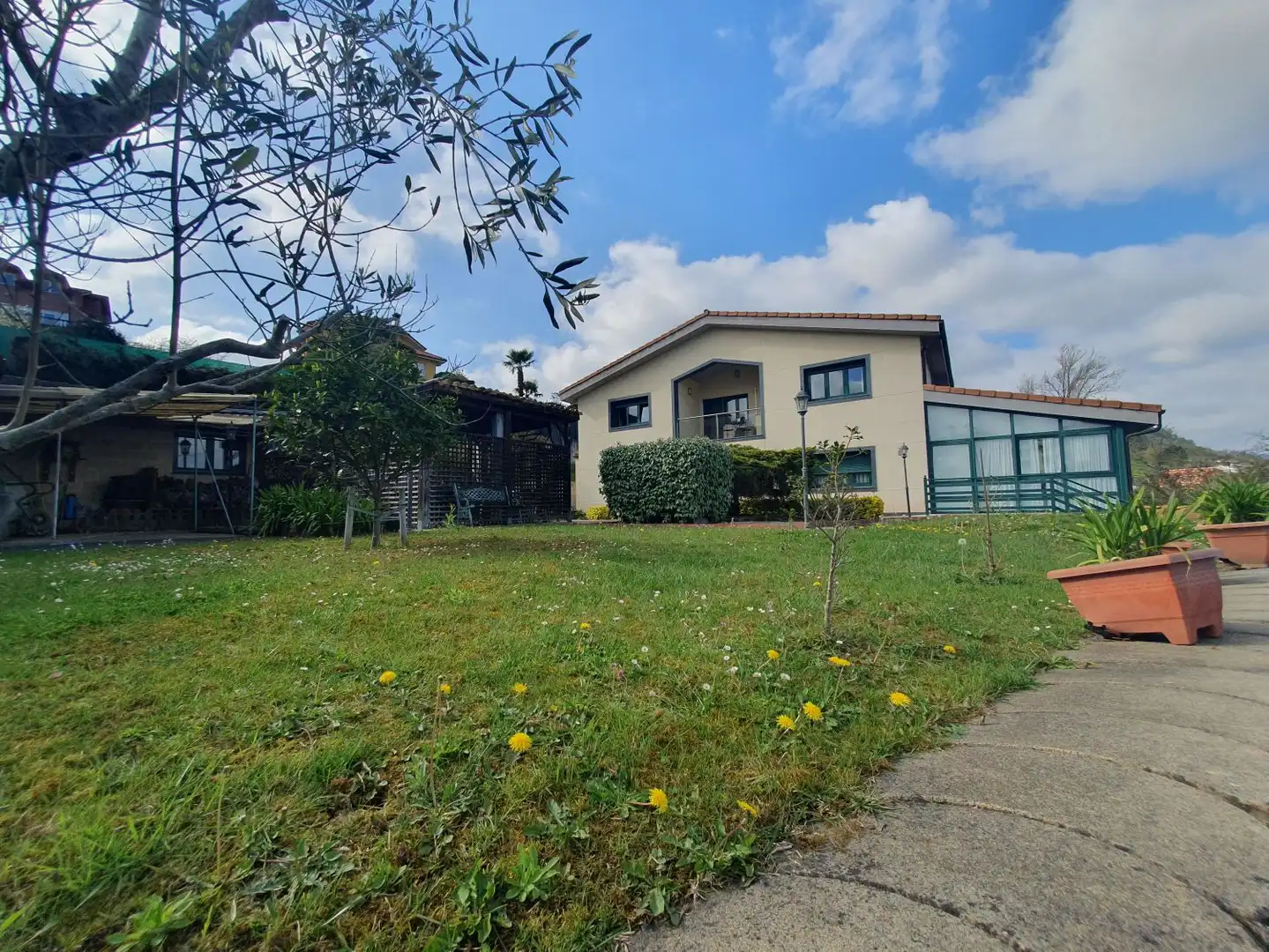 Außenansicht von Haus oder Chalet zum Verkauf in Grado mit Klimaanlage, Heizung und Terrasse