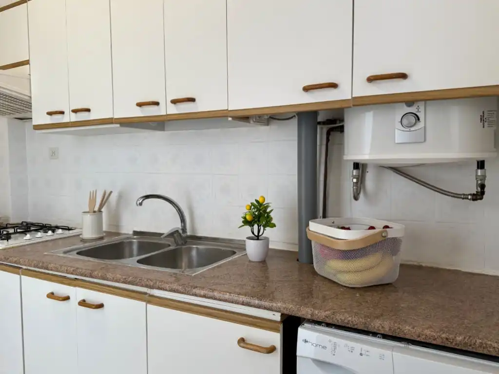 Küche von Wohnung zum Verkauf in Benicasim / Benicàssim mit Waschmaschine und Balkon