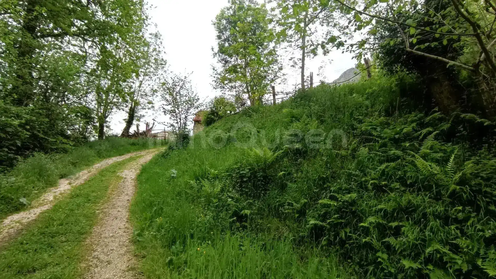 Finca rústica en venda en Cabrales amb Jardí privat