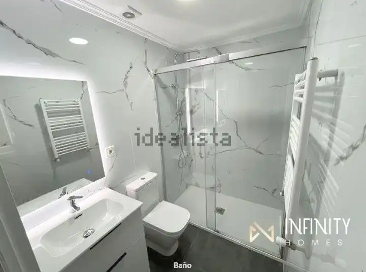 Baño de Piso de alquiler en Bilbao  con Calefacción