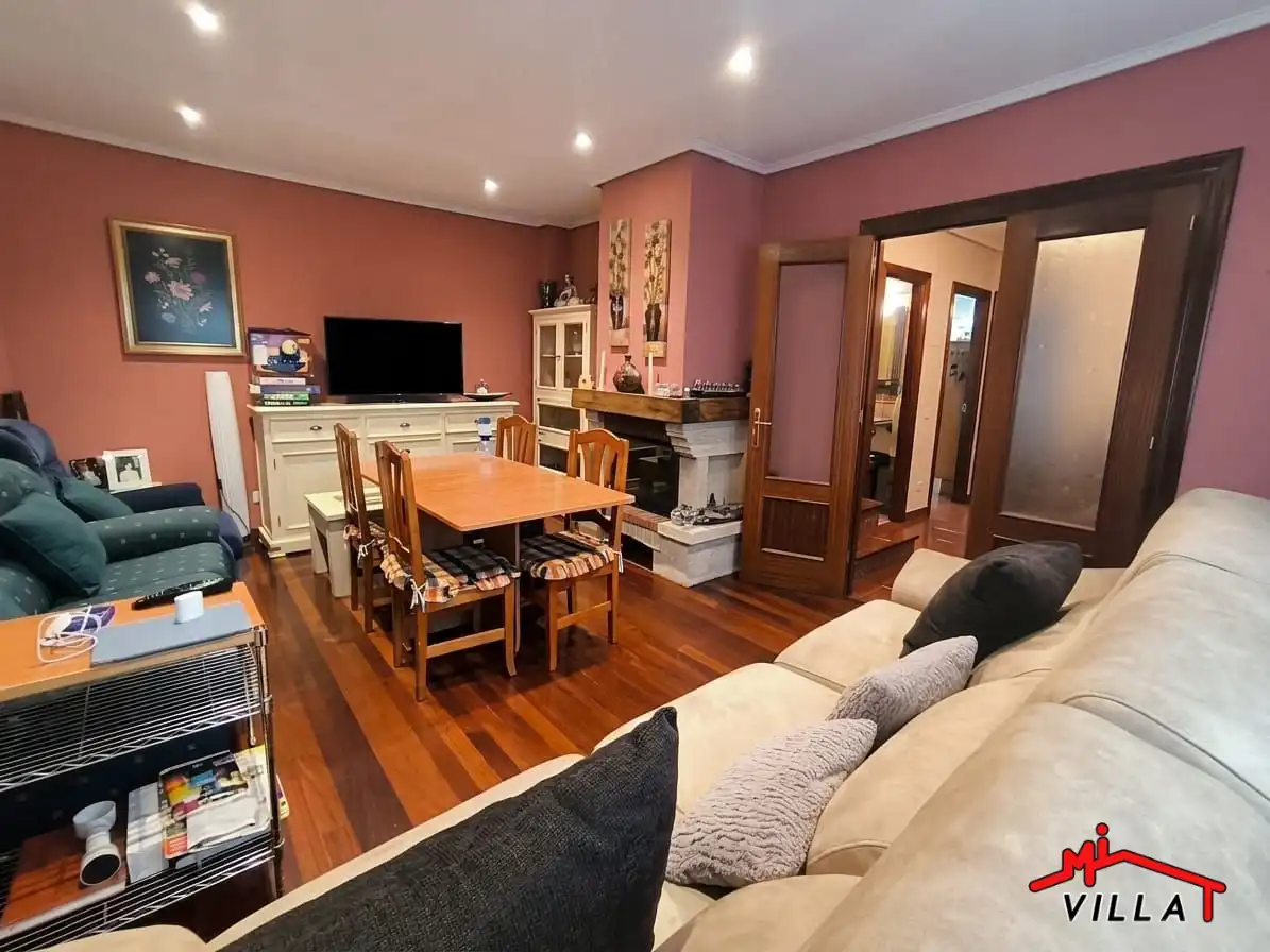 Sala de estar de Casa o chalet en venta en Voto con Calefacción, Terraza y Trastero