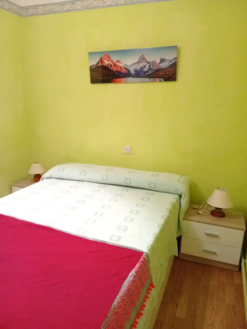 Habitación de Piso en venta en Gijón  con Calefacción, Parquet y Terraza