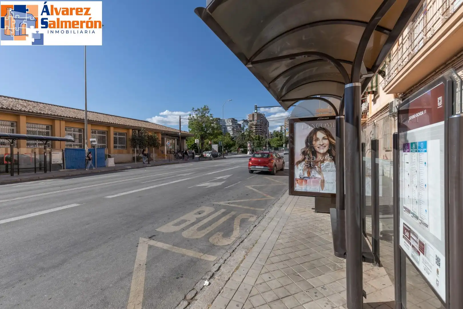 Außenansicht von Wohnung zum Verkauf in Granada mit Klimaanlage und Heizung