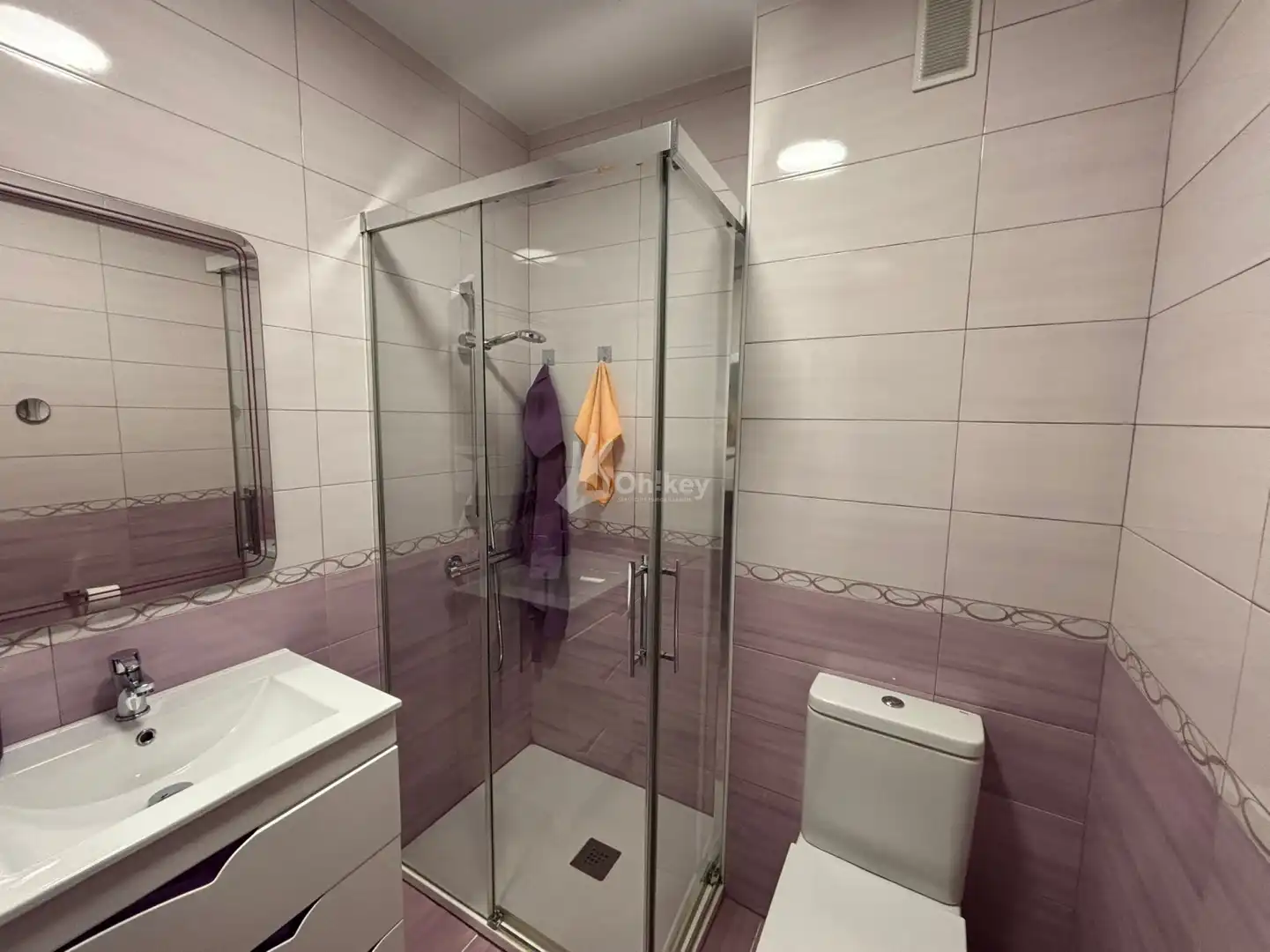 Baño de Piso en venta en Getafe con Calefacción y Terraza